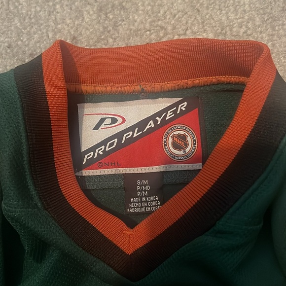 🏒🌵 Vintage Arizona Coyotes Pro Player jersey youth size S/M - Picture 5 of 5